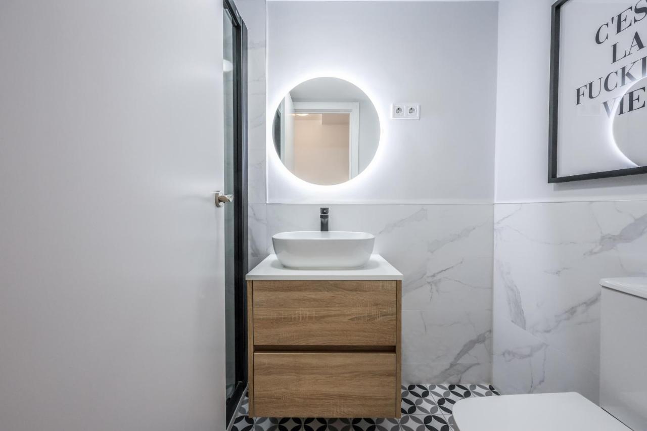 Apartamentos Reformados En Lavapies Madrid Ngoại thất bức ảnh
